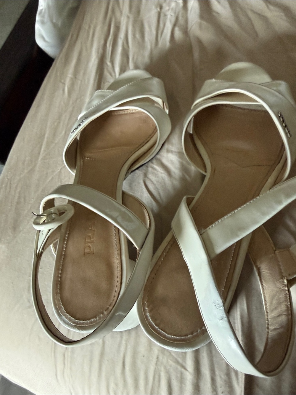 shoes - Picture 4 of 8